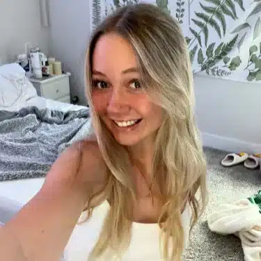 Kayla OnlyFans Suomi – juuri 18-vuotias blondi tyttö
